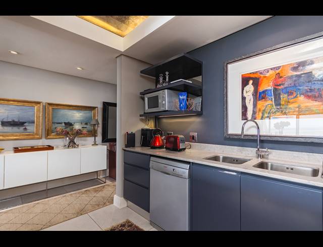 3 BEDROOM APARTMENT FOR SALE IN BEACHFRONT